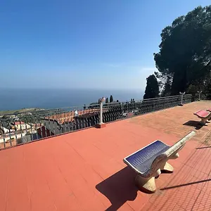 Vista Mare , Taormina Italia